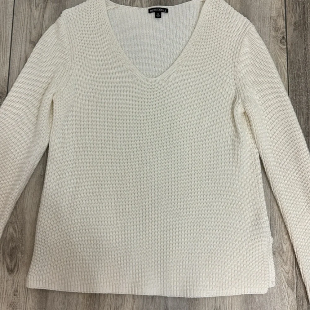 J. Crew Merchantile women’s white medium sweater